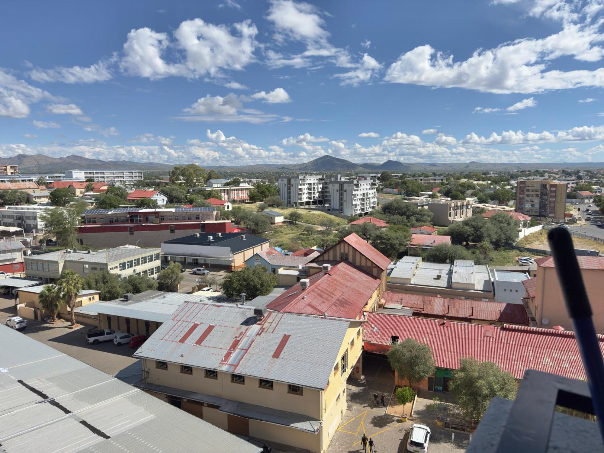 C&J City Centre Airbnb Appartement Windhoek Buitenkant foto