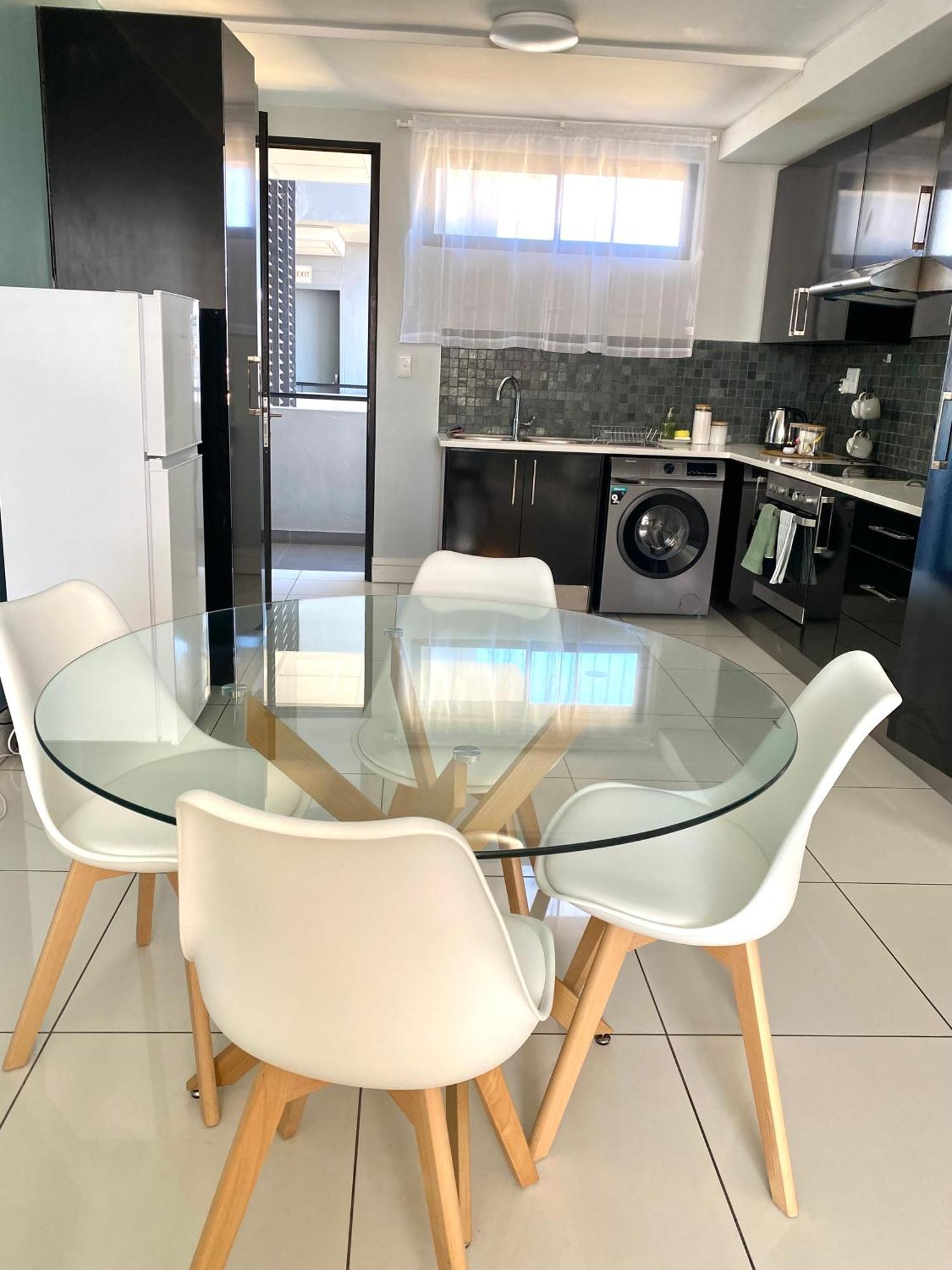 C&J City Centre Airbnb Appartement Windhoek Buitenkant foto